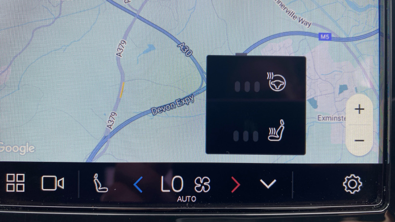 Volvo XC40 2.0 B4P Plus Dark 5dr Auto Petrol Estate